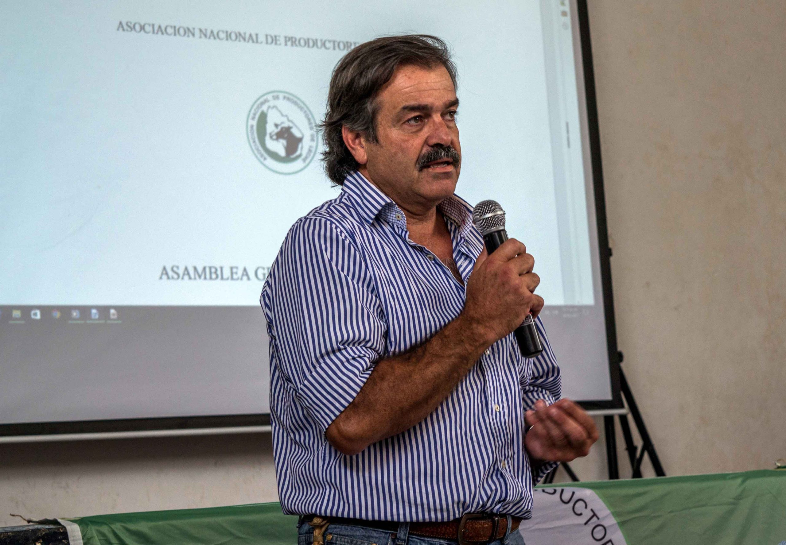 CARLOS-MARIA-URIARTE